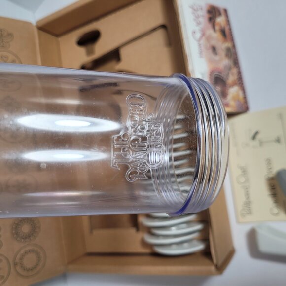 The Pampered Chef Cookie Press with 16 Discs Beige #1525 Christmas Holiday New - Picture 8 of 15
